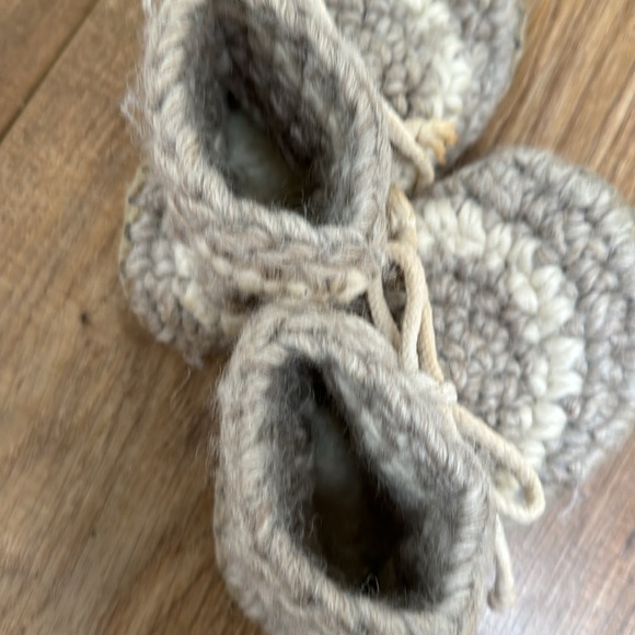 Padraig Slippers B7 - Picture 3 of 4
